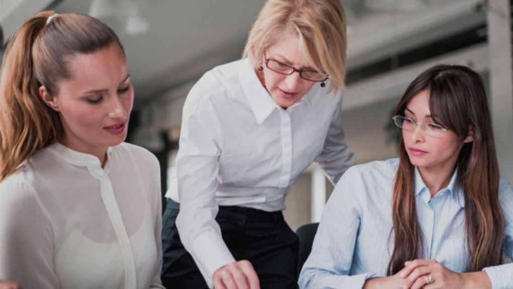 women having a meeting